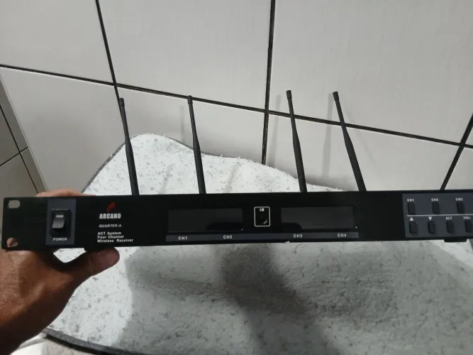 Base de microfone sem fio arcano