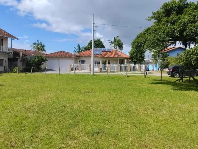 Terreno de 550 m² no Centro de Barra do Sul - Aceita apê em Joinville