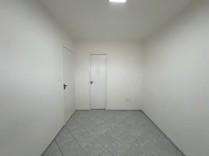 Alugo apartamento - Paupina próximo a Barão de Aquiraz