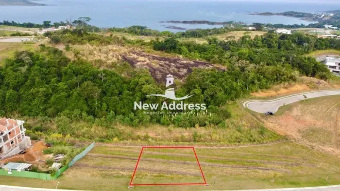 Terreno à Venda com 655 m² no Alphaville Três Praias - Guarapari