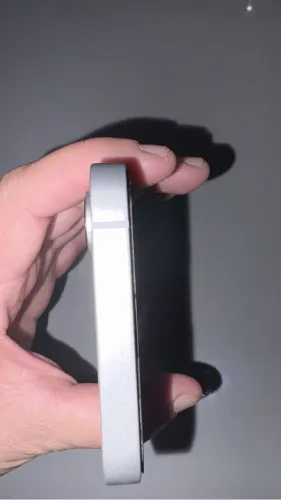 iPhone 16 é 128 Gb branco 