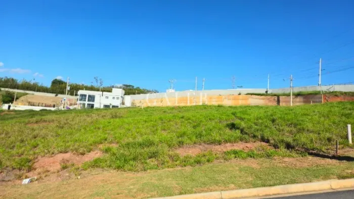 Terreno de 378m² à venda em condomínio de luxo em Atibaia-SP, no bairro Condomínio Element