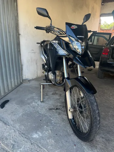 XRE 300 2019