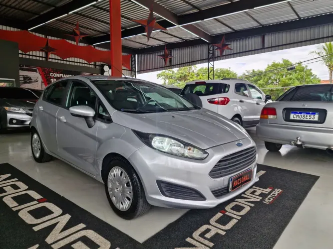 Ford Fiesta 1.5 16V Flex Mec. 5P 2014