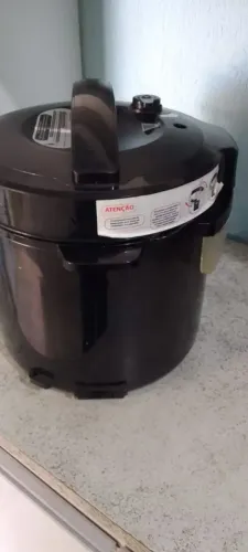 Panela de pressão elétrica