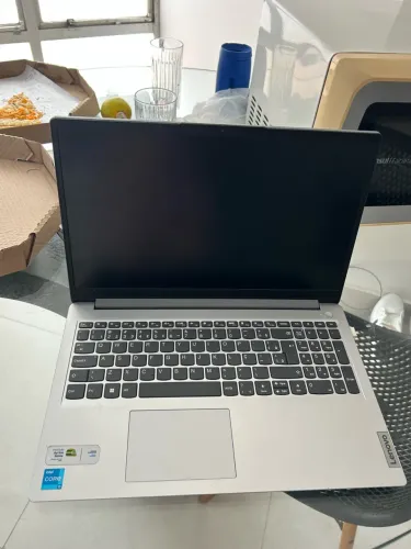 Notebook Lenovo IdeaPad 1i (modelo 82VY000TBR)