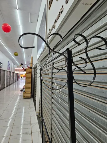 Arara de chão