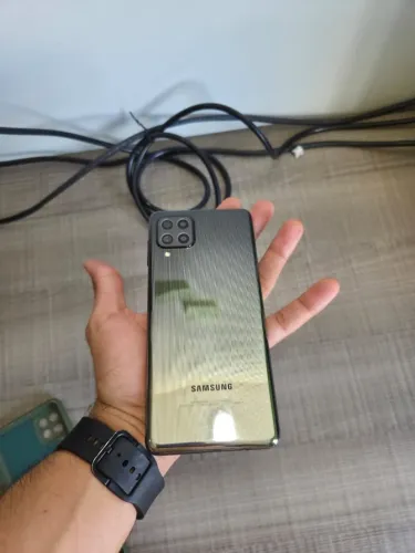 Samsung Galaxy M64 - 128GB / 12GB RAM (Excelente Estado!)