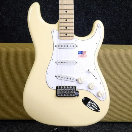 Fender Yngwie Malmsteen Signature Americana Nova