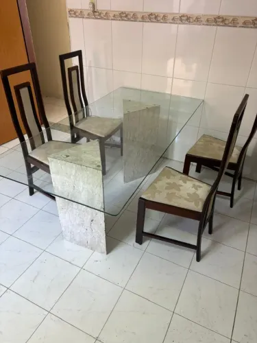 Mesa de Jantar em mármore