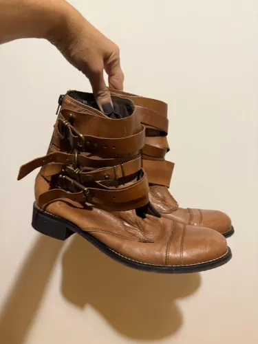 Bota 39 Caramelo super estilosa