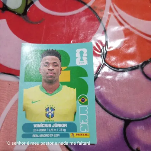 VENDO FIGURINHA DO JOGADOR VINÍCIUS JUNIOR DA COPA DO MUNDO DE 2026