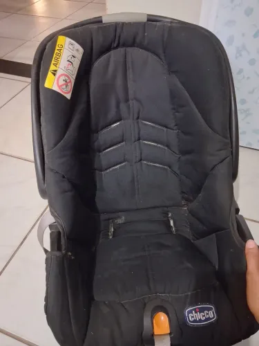 Vende-Se bebê conforto