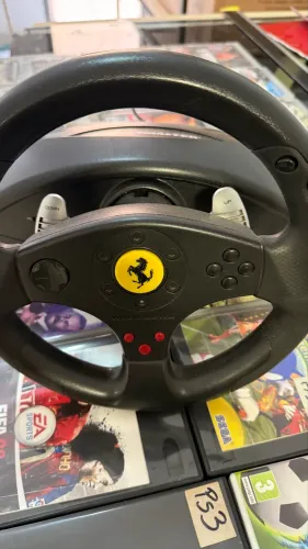 Jogos do PlayStation 3 e volante