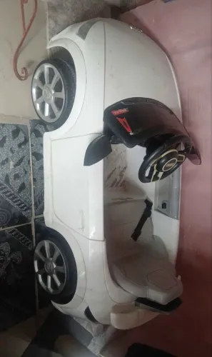 Carro elétrico infantil 