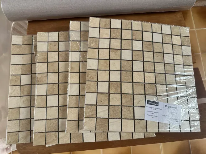 Mosaico Rapolano Bege 30x30 - Lote com 67 Peças