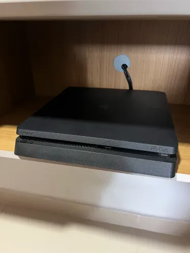 PS4 SLIM 1TB