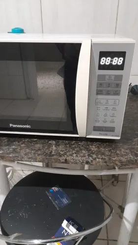 Microondas Panasonic 25 litros novo nunca usado com todos os plástico da loja