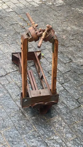 Banco De Engraxate Antigo Dobrável Vintage