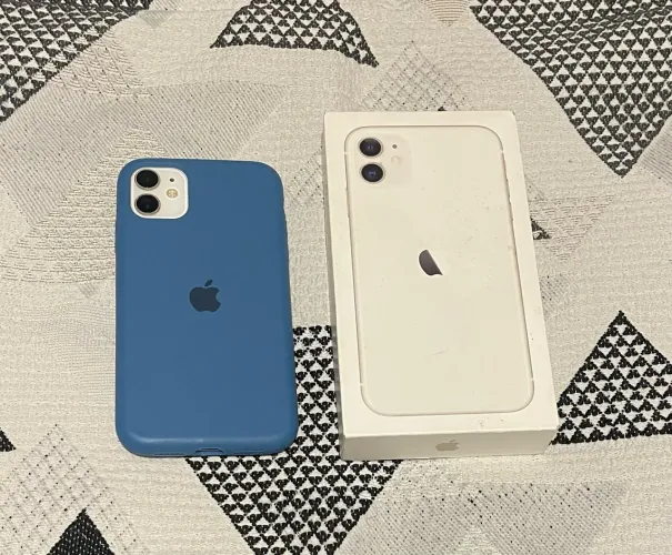 iPhone 11