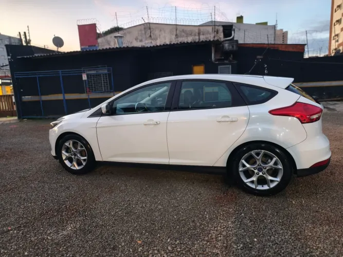 Ford Focus 1.6 S/se/se Plus Flex 8v/16v 5P 2017