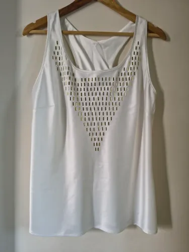 Blusa de setin ,of wite, tamanho M