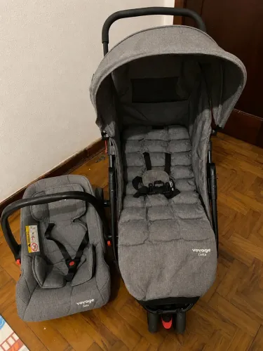 Bebê Conforto Voyage Beta 0 a 13kg + Carrinho Cinza Impecável