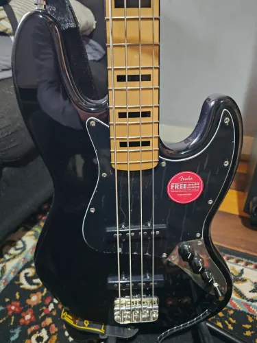 Contra Baixo Fender Squier Classic Vibe 70s Jazz Bass