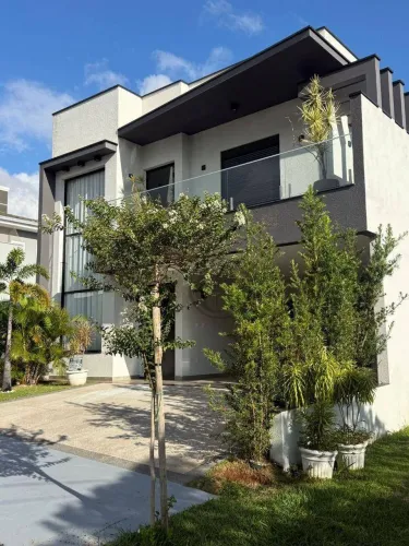 Casa com 3 quartos, 253 m² - venda por R$ 2.544.000 ou aluguel por R$ 13.161/mês - Condomí