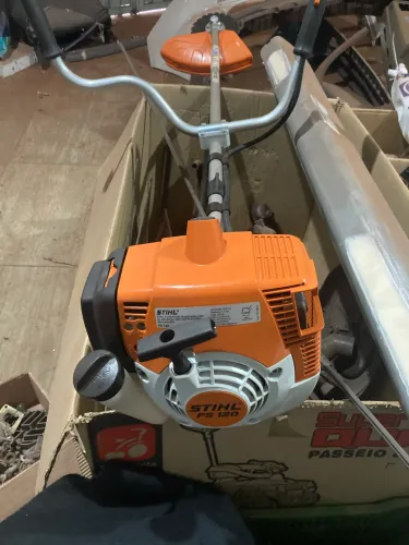 Roçadeira STIHL FS 120