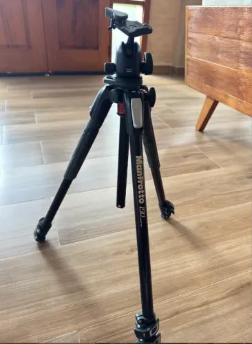Tripé Manfrotto 190 com Cabeça Ball Head 496RC2 - Excelente Estado