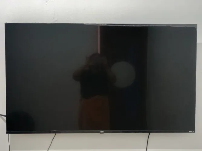 TV Smart 55 polegadas AOC com controle remoto novo