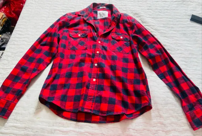 Blusa xadrez vermelha