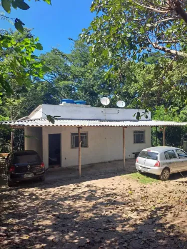 SITIO COM AGUA NO FUNDO
