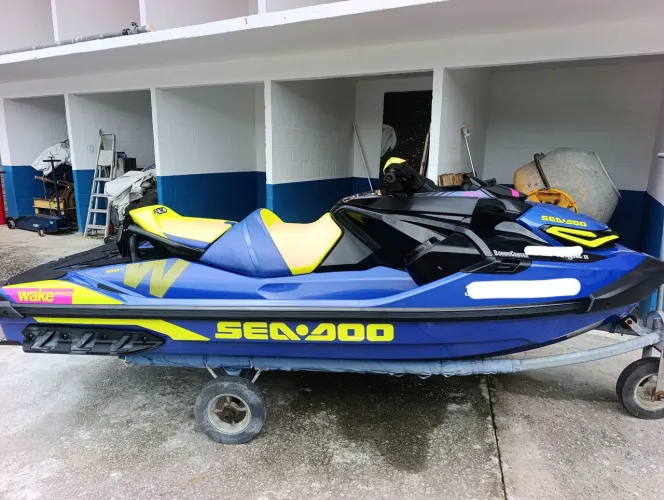 Jet sea doo wake 230