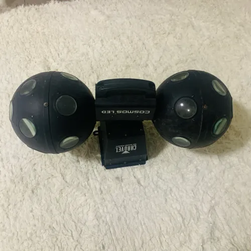 Globo de Luz LED Giratório Chauvet - Iluminação para Festa e DJ