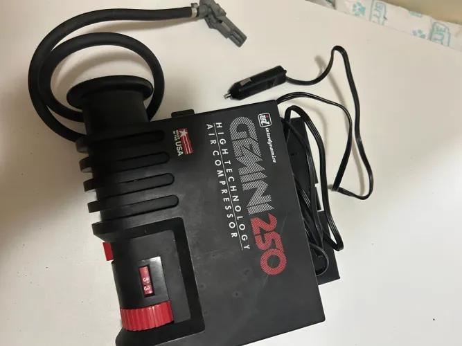 Compressor de ar portátil Interdynamics Gemini 250