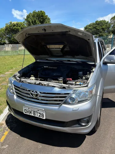Toyota Hilux SW4 SRV D4-d 4X4 3.0 TDI Dies. AUT 2015