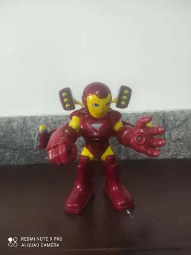 Boneco Homem de Ferro Original funcionando