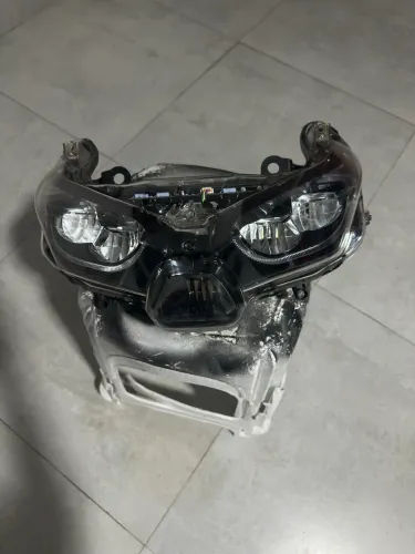 Farol Xmax 250 