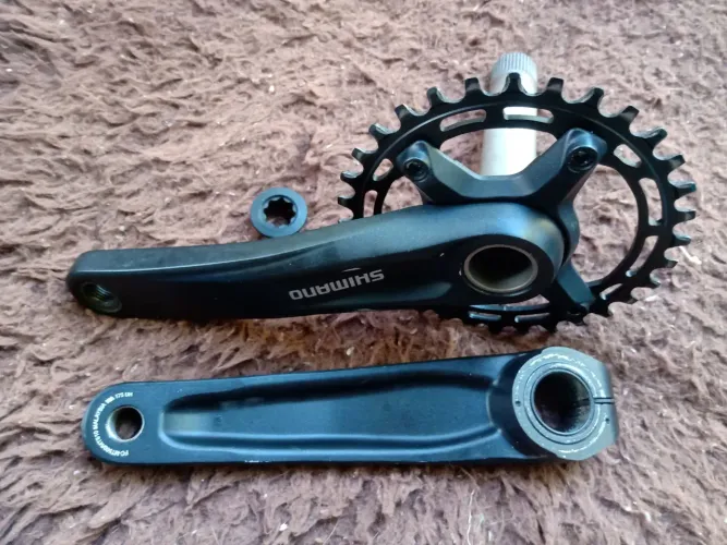 PEDIVELA SHIMANO MT 500