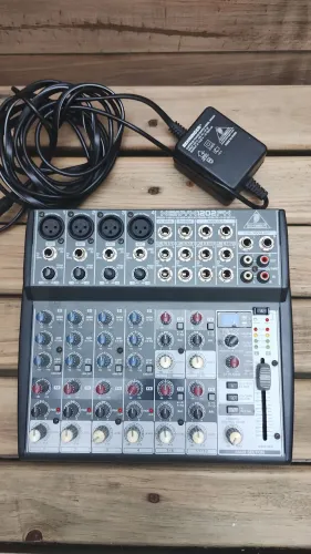 Mesa de Som Behringer Xenyx 1202FX - Excelente Estado