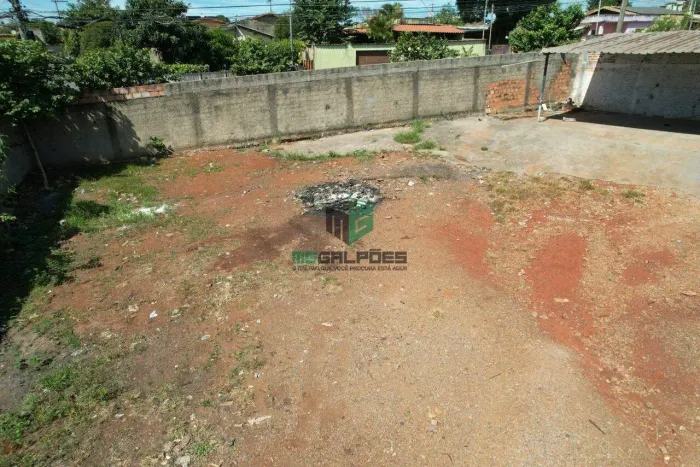 Galpão 279 m² com terreno de 980 m² à venda no bairro Santo Antônio - Sete Lagoas