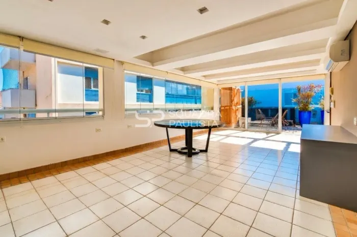 Cobertura à venda no Paraíso  230m² | 4 Suítes | 4 Vagas | Lazer Completo