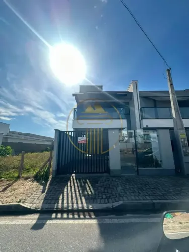 Sobrado para locação com 02 suítes no bairro Areias, Tijucas-SC