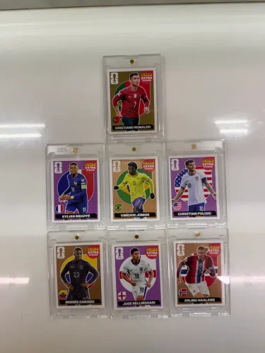 ? Cristiano Ronaldo Golden Extra Sticker + Lote Extra Sticker Panini Copa do Mundo 2026 ?