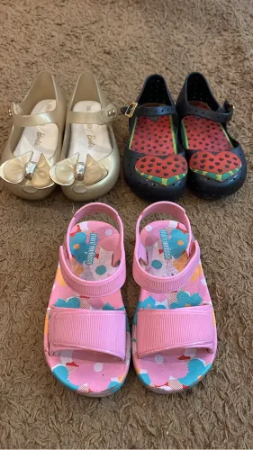 Vende se melissas