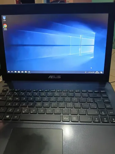 Vendo um notebook Asus