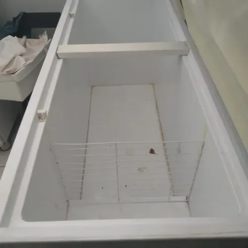 FREEZER horizontal 2 portas grande. profundidade 0,70 x largura 0.50 x comprimento 1.30