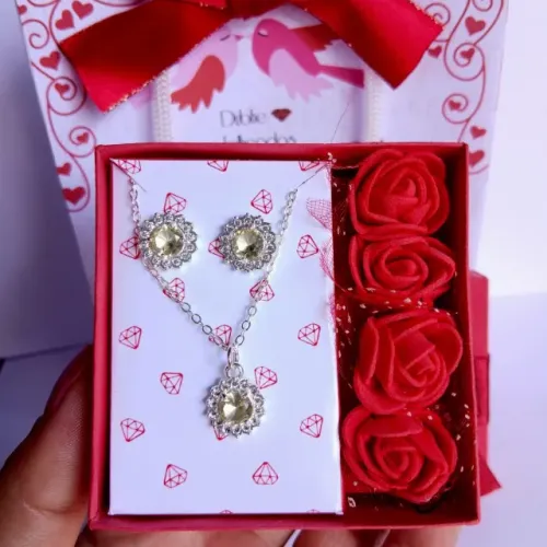 Conjunto Colar e Brinco Amarelo Zircônias Cravejadas | Presente Dia dos Namorados